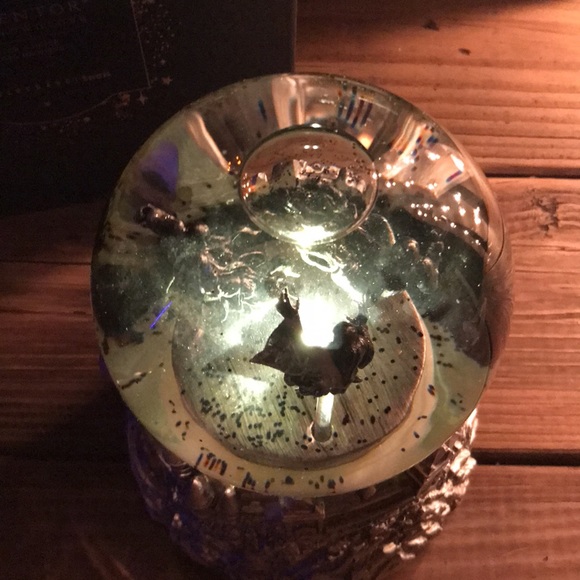 Pottery Barn Teen Harry Potter Flying and Whirling Dementors Snowglobe - Picture 9 of 17